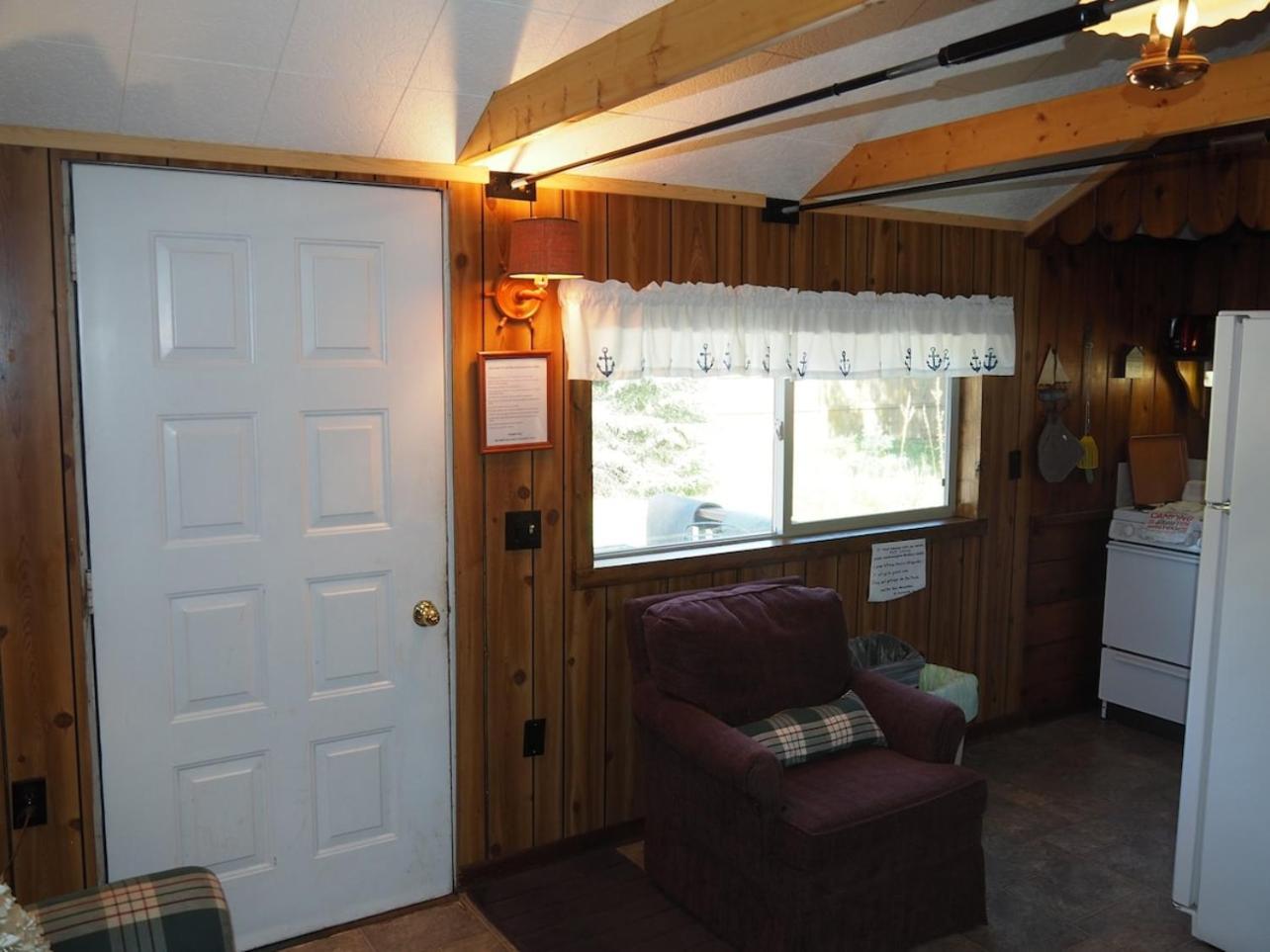 Sleeping Bear Riverside Cabins - Cabin #1 Honor Buitenkant foto